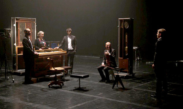 Teatterikesän sveitsiläisesityksessä oltiin dialogissa kuolleiden säveltäjäsuuruuksien kanssa.